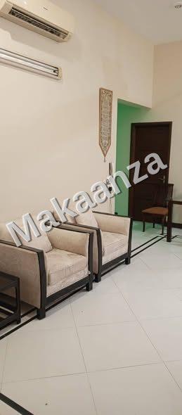 UPPER PORTION FOR RENT