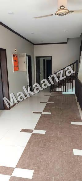 250 Yards Town House For Sale